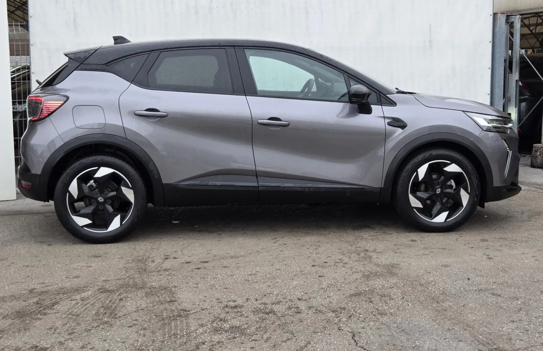Zunanja slika - Renault Captur - Techno TCe140 Avtomatik +Paket Navi. in parkiranje - 4