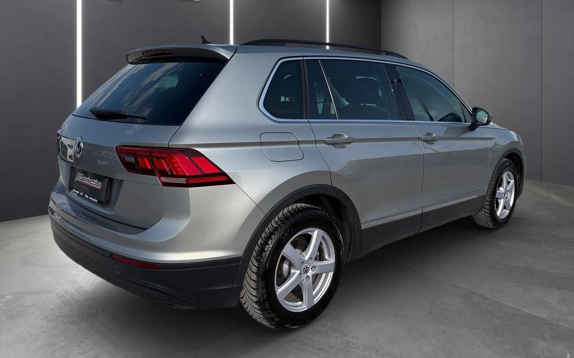 Zunanja slika - Volkswagen Tiguan - 2.0 TDI Comfortline Kamera - LED - Kljuka... - 3