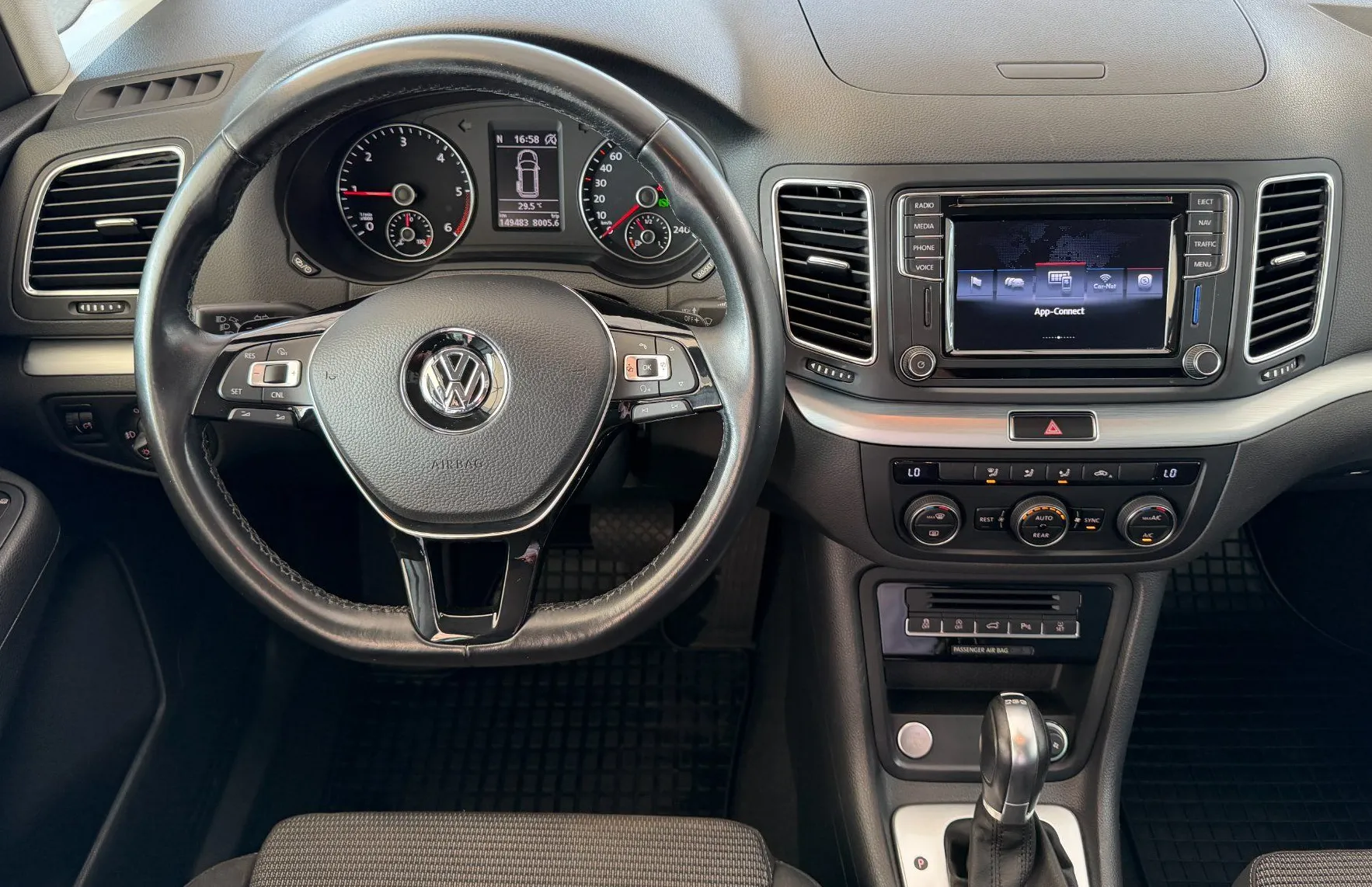 Zunanja slika - Volkswagen Sharan - Life 2.0 TDI DSG - 7 SEDEŽEV - SLO POREKLO - 7