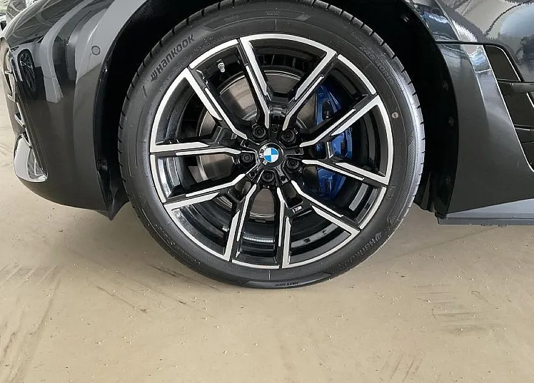 Zunanja slika - BMW i4 - eDrive40 NA ZALOGI - 14