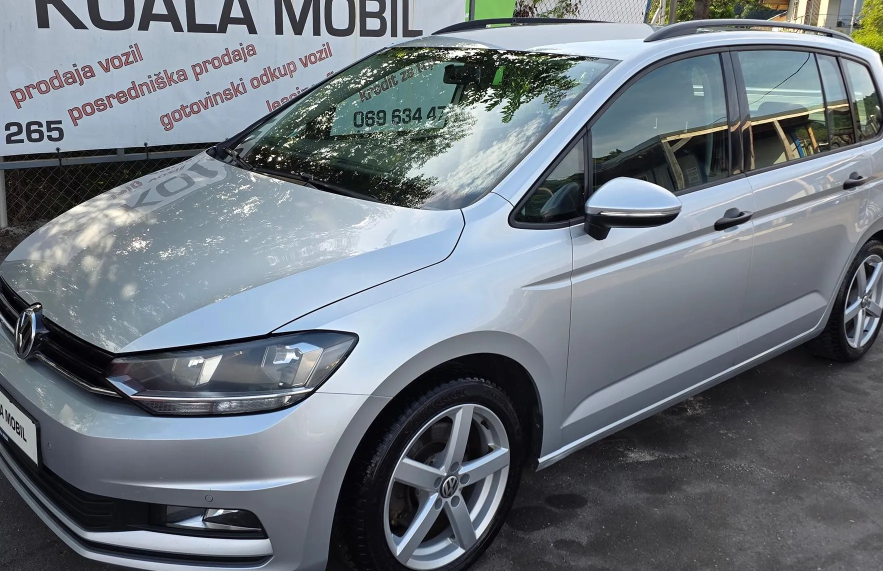 Zunanja slika - Volkswagen Touran - 1.6 TDI BMT COMFORTLINE ALU PLATIŠČA-PDC-1.LASTNIK - 8