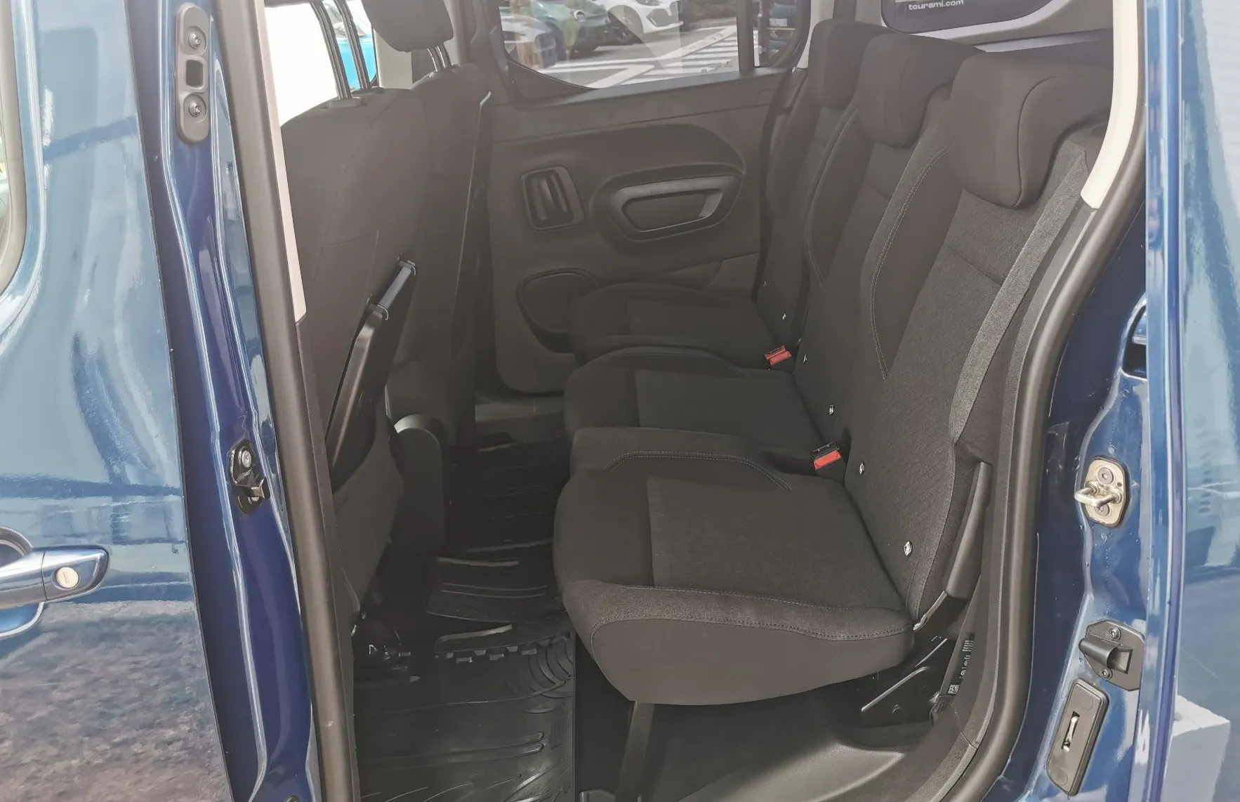 Zunanja slika - Peugeot Rifter - 1.5 HDi L1 AUT. - 11
