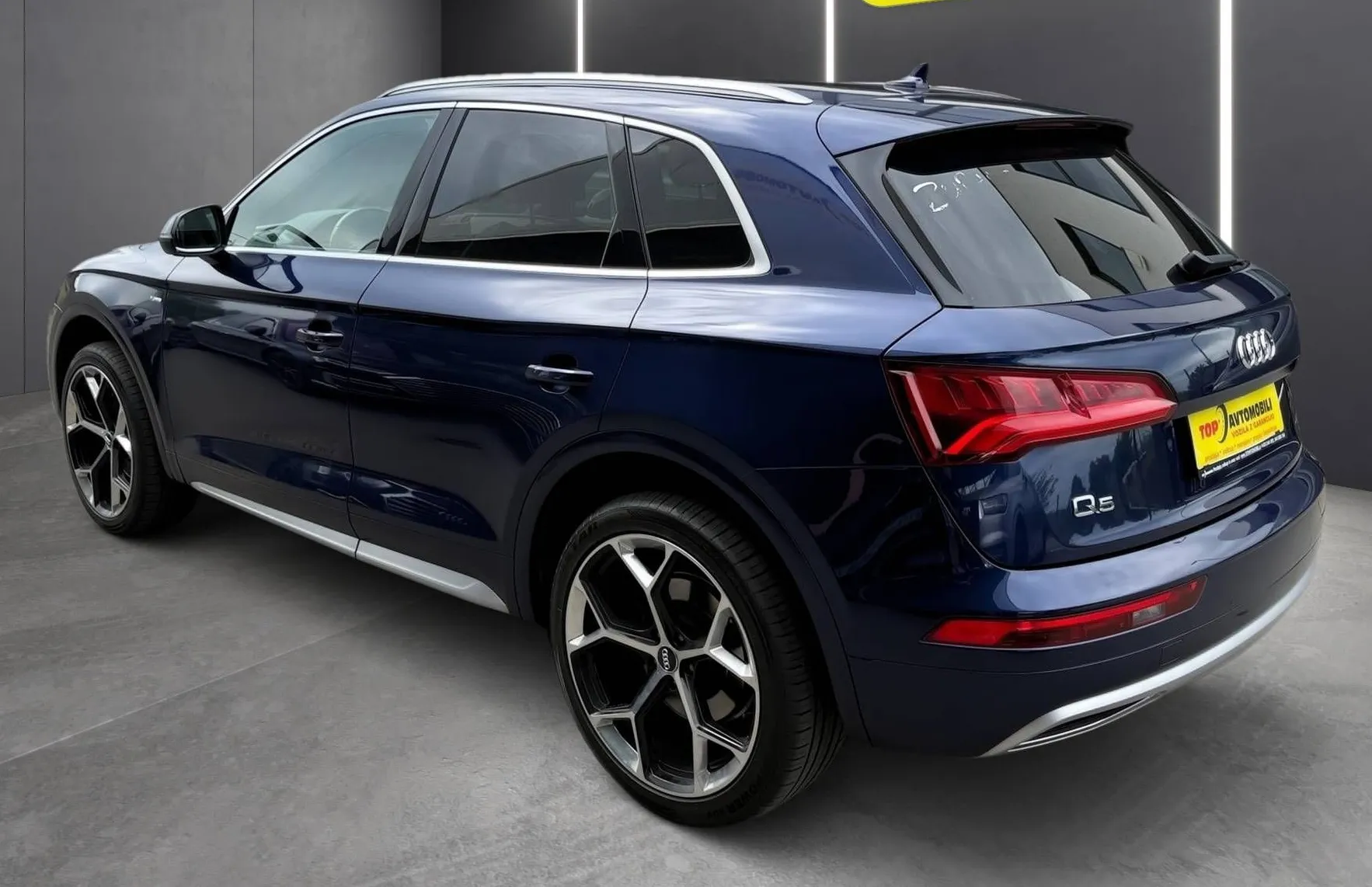 Zunanja slika - Audi Q5 - 40 TDI S LINE 4×4 RADAR VIRTUAL MATRIX NAVI KAME.. - 4