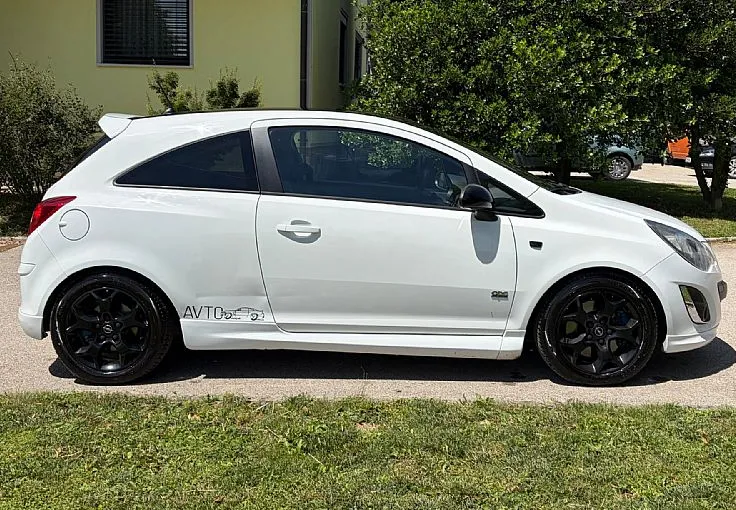 Zunanja slika - Opel Corsa - 1.6 TURBO OPC line - 150 KM - 4