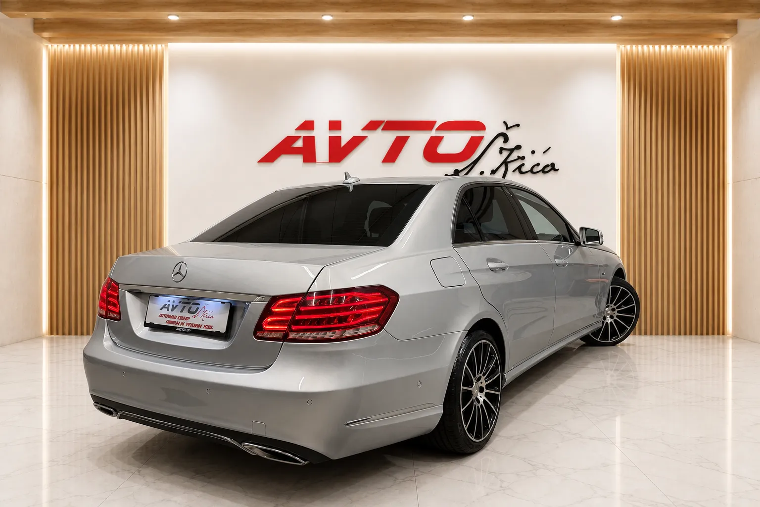 Zunanja slika - Mercedes-Benz E-Razred - 200 CDI-EDITION-AUT-BI-XENON-LED-NAVIGACIJA-TEMPO. - 4