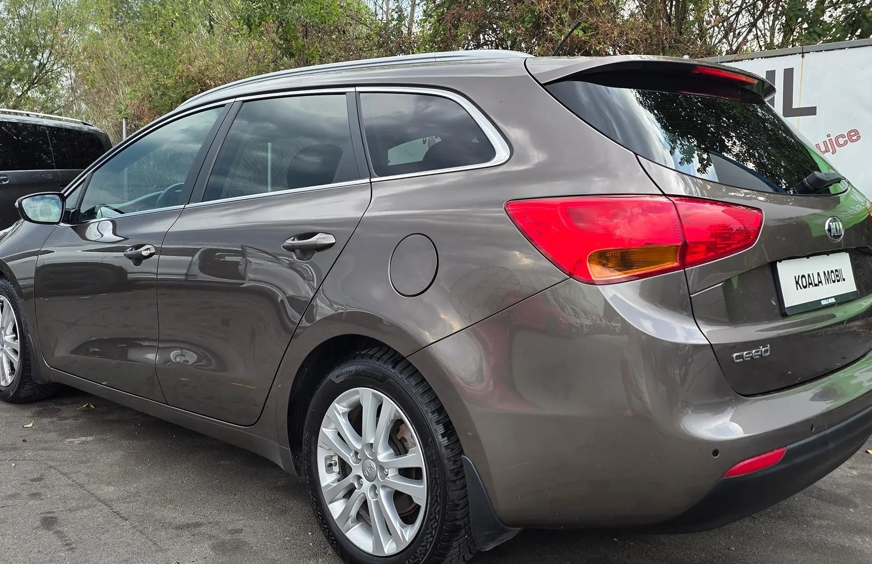 Zunanja slika - KIA Ceed - 1.6 CRDi STYLE ALU PLATIŠČA-PDC-KLIMA-SLO - 6