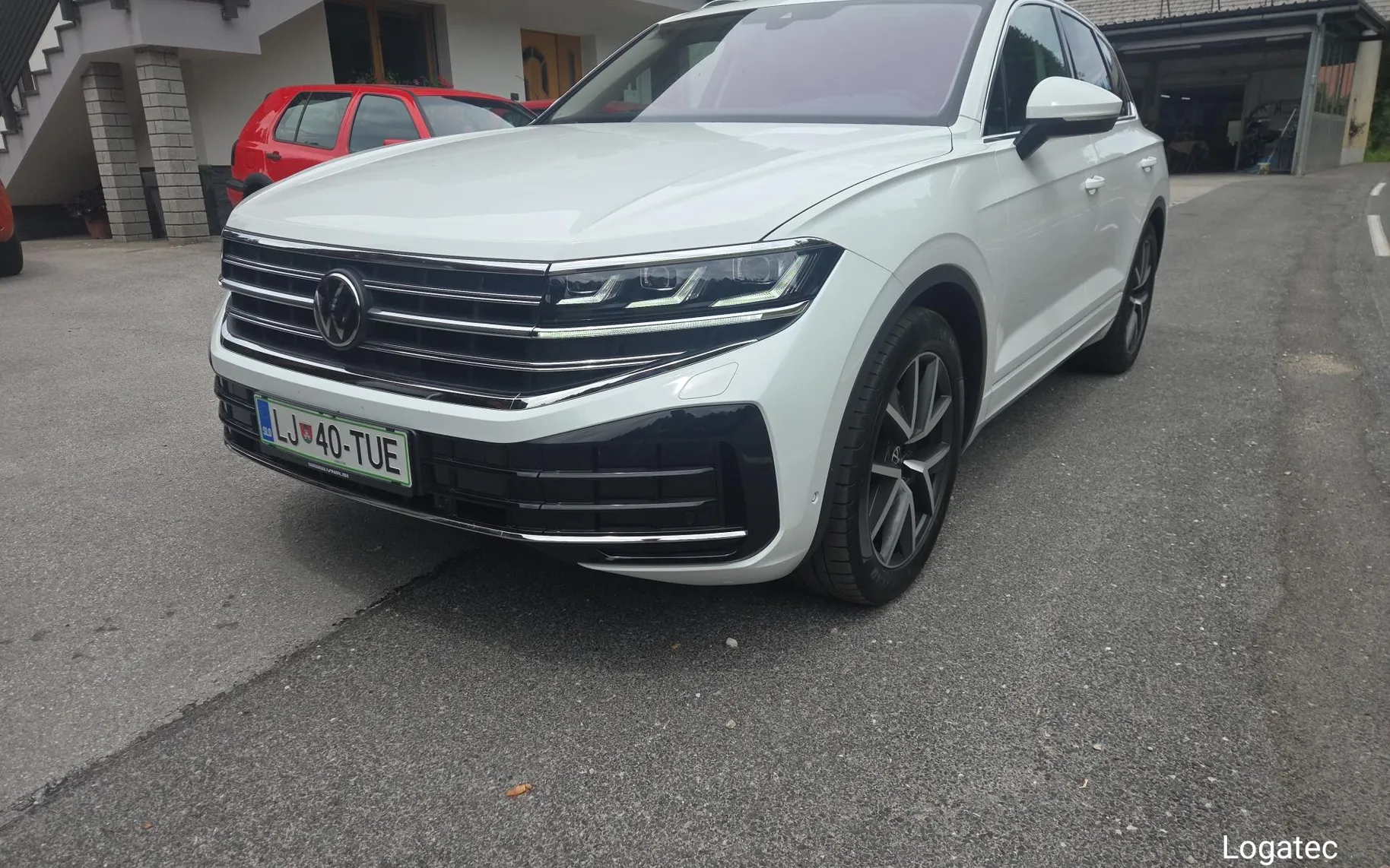 Zunanja slika - Volkswagen Touareg - 4motion V6 TDI BMT Elegance Tiptronic - 1