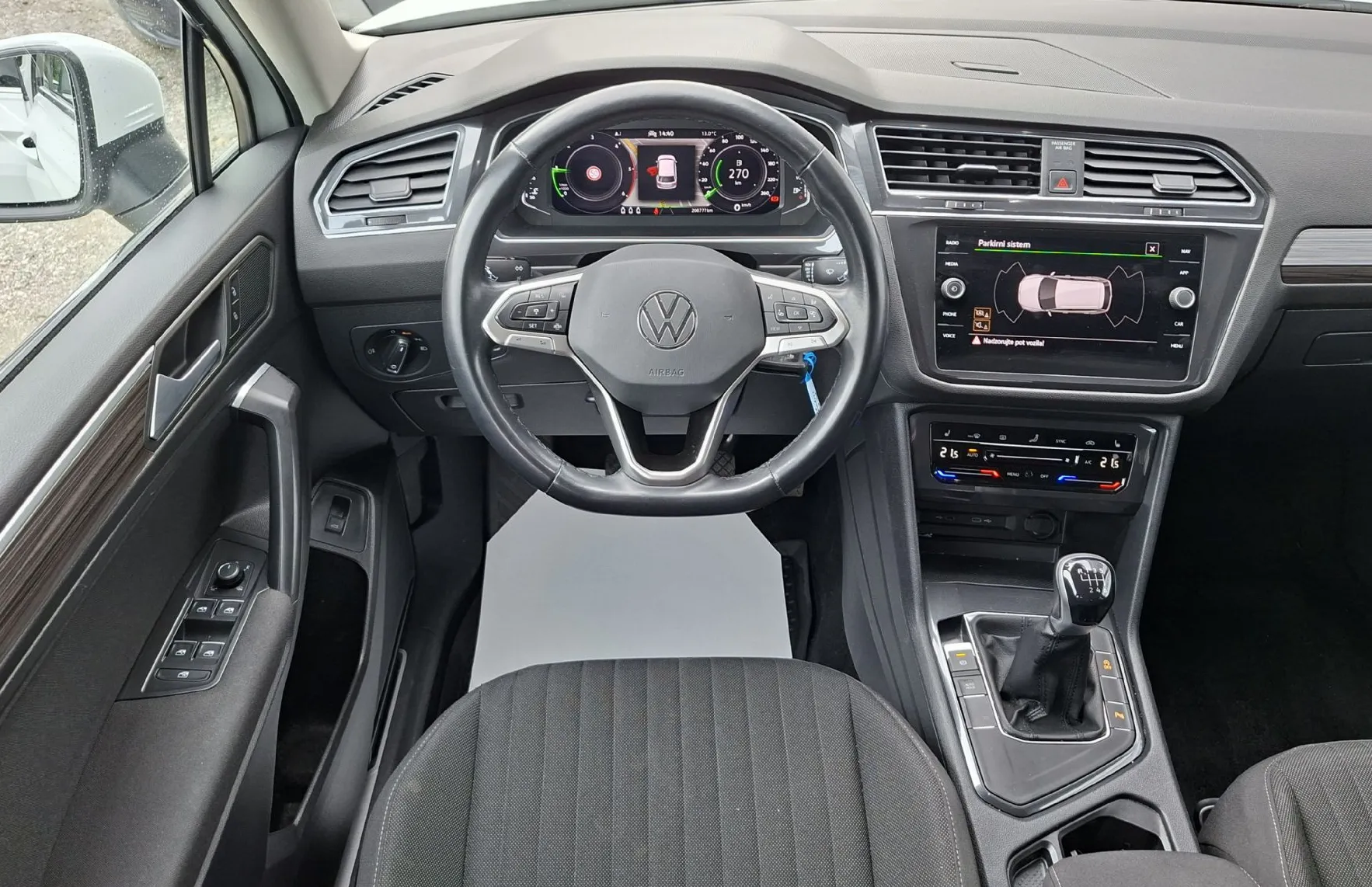 Zunanja slika - VW Tiguan Allspace - 2.0 TDI BMT Life VIRTUAL KOKPIT GR.SEDEŽEV - 10