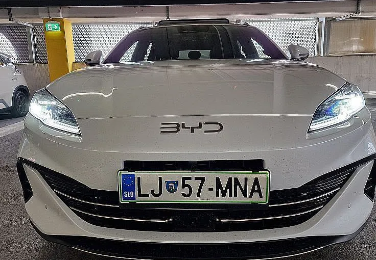 Zunanja slika - BYD SEAL 6 - DM-i Touring COMFORT PHEV - skupni doseg 1350 km - 6