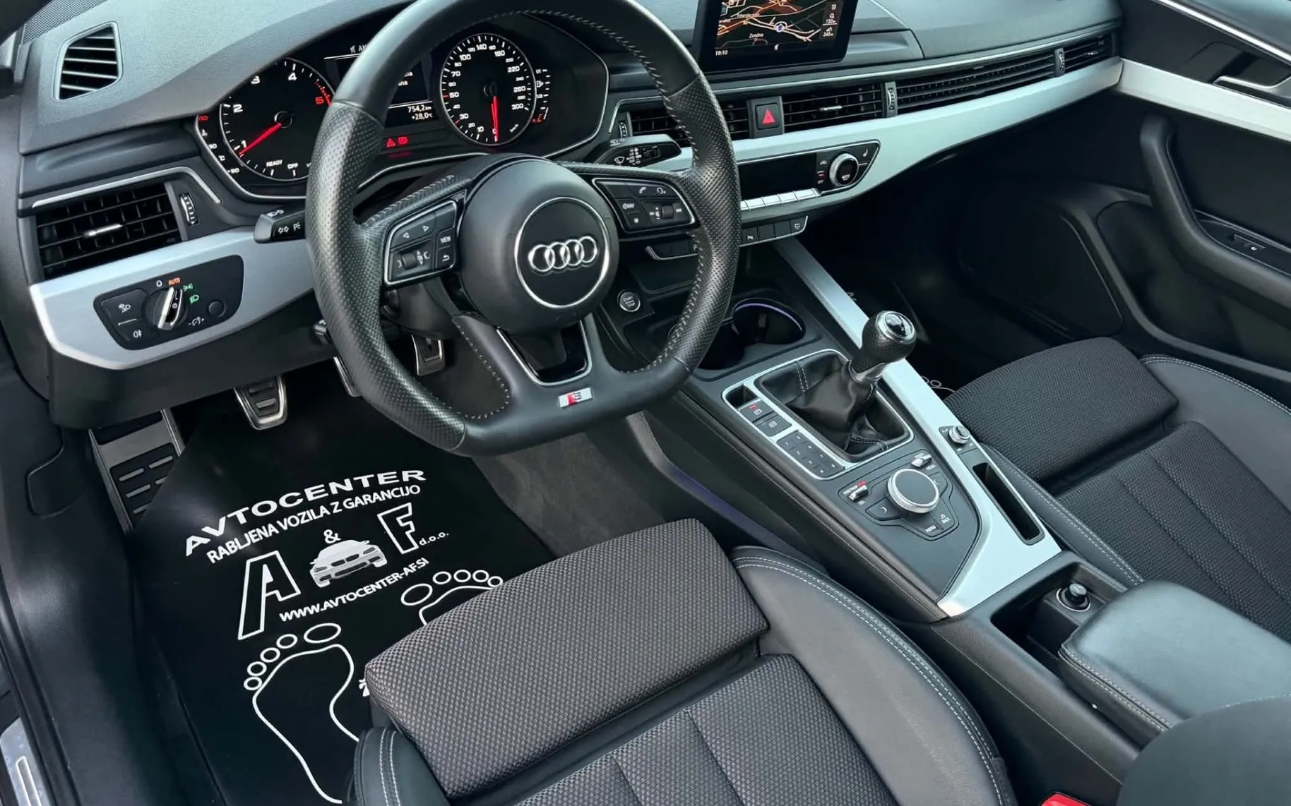 Notranja slika - Audi A4 - 2.0 TDI-3X S LINE-70.000km-1 LASTNIK-XENON+LED-... - 10