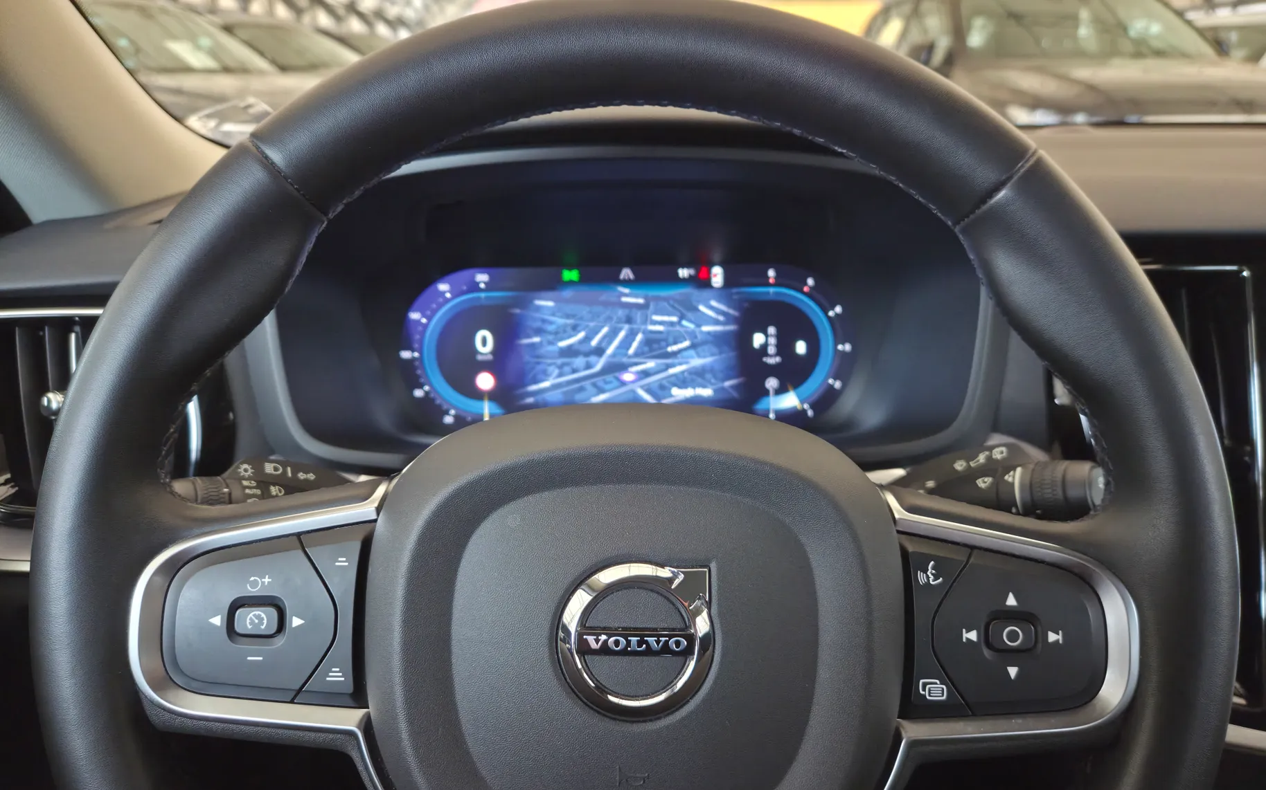 Zunanja slika - Volvo V60 - 2.0 B4 Core ACC-KAMERA-NAVI-LED-GRETJE SPR/ZAD.SED - 16