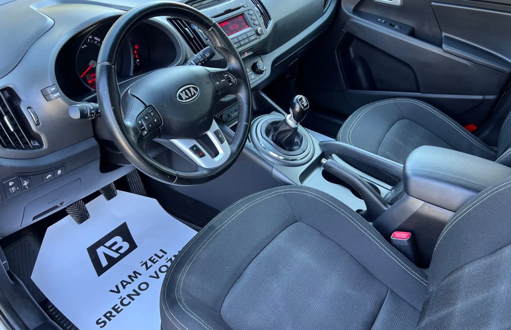 Zunanja slika - KIA Sportage - 1.7 CRDi+SLO - 10