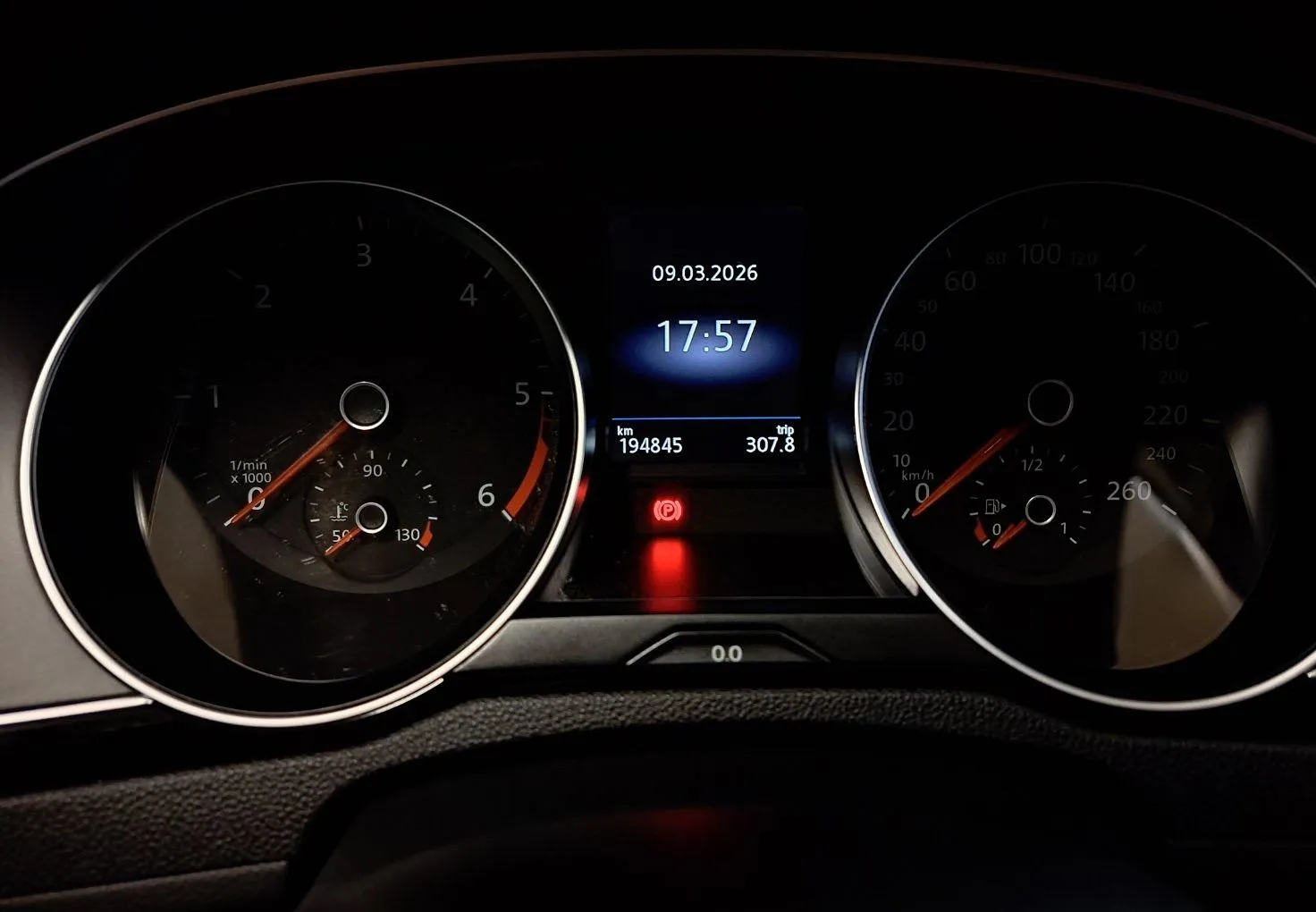 Zunanja slika - Volkswagen Passat - Variant 2.0 TDI BMT DSG Z ENOLETNIM JAMSTVOM - 17