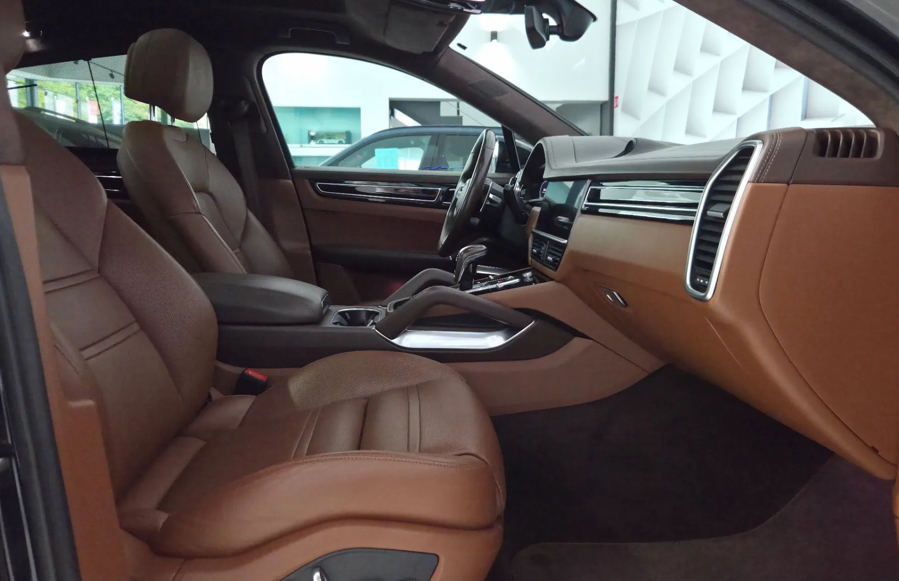 Zunanja slika - Porsche Cayenne - Coupe TURBO-4.0-NIGHT-SOFT-KLJUKA-KAM360-PANO-HUD-WEBAST - 15