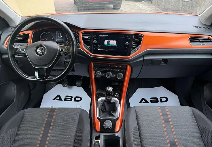 Zunanja slika - Volkswagen T-Roc - 4motion 2.0 TDI SPORT ALU KAMERA RADAR FULLED - 9
