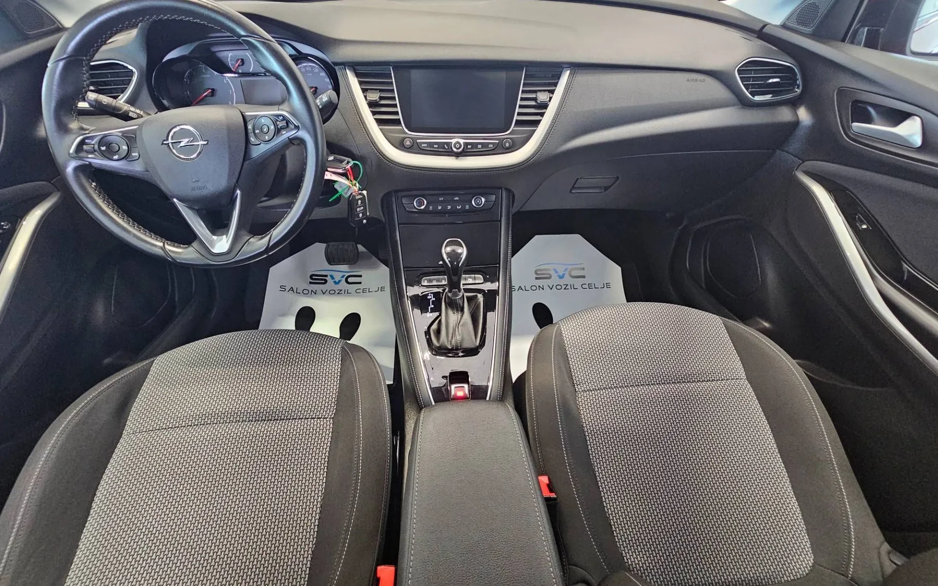 Zunanja slika - Opel Grandland X - 1.2-JAMSTVO-OPRAVLJEN VELIK SERVIS-OBROK ŽE 143€ - 10