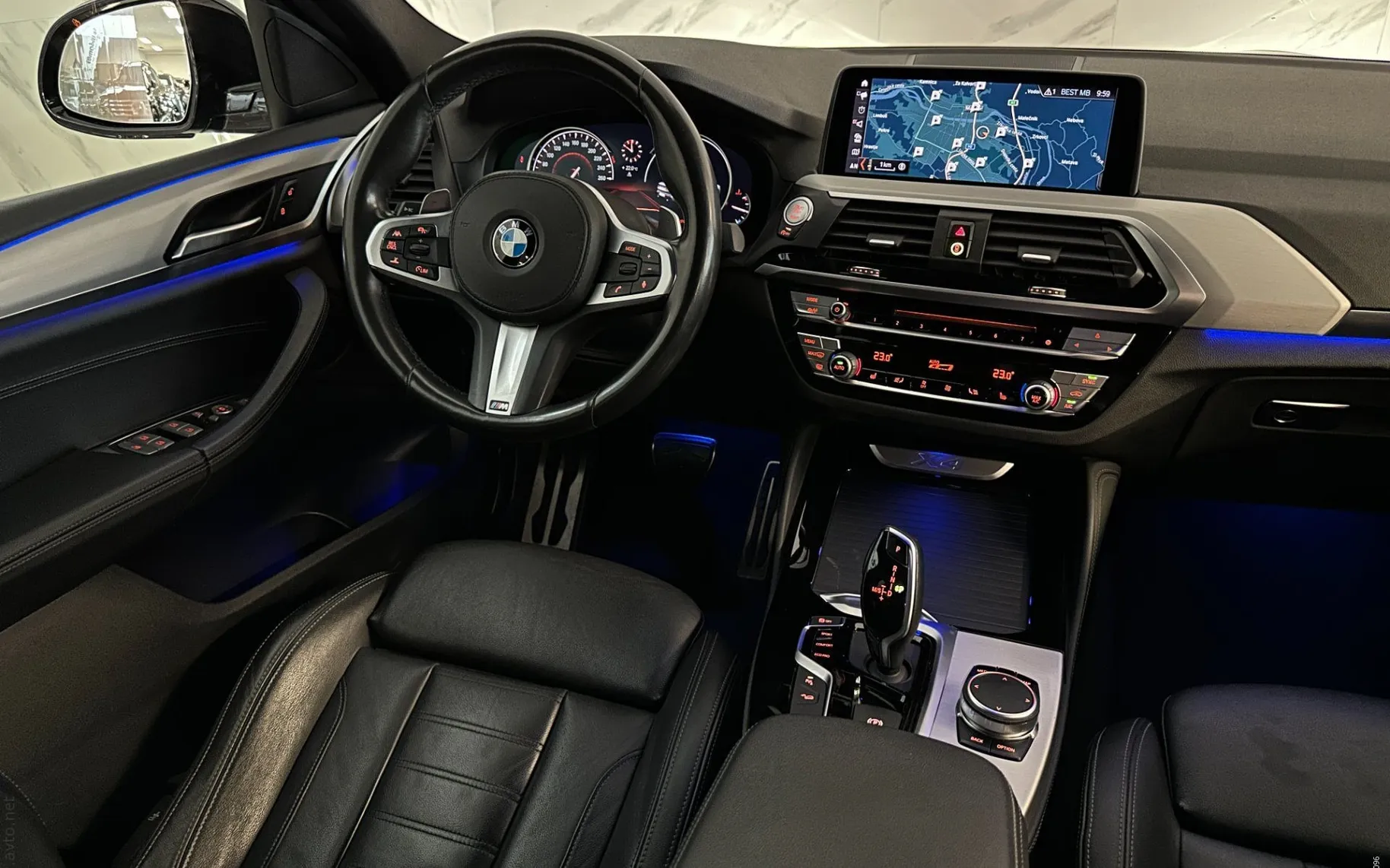 Notranja slika - BMW serija X4: - xDrive30d|M-Sport|Led|ACC|Kamera|AmbientL|Gretje| - 10