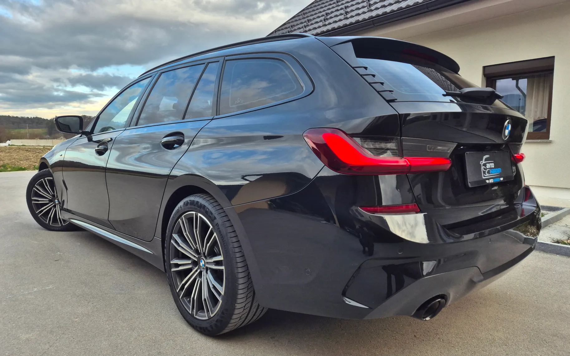 Zunanja slika - BMW Serija 1 - Serija 3 320d Touring Avt. M-Sport - 4