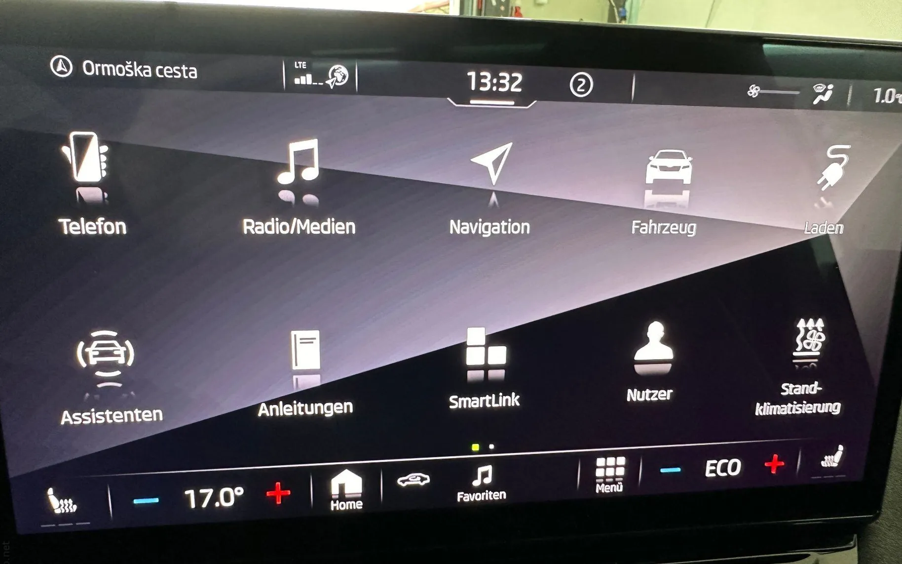 Zunanja slika - Škoda Enyaq - RS 220 KW.KAMERA.ACC.4X4.NAVI.LED.KLJUKA.45.000 KM - 13