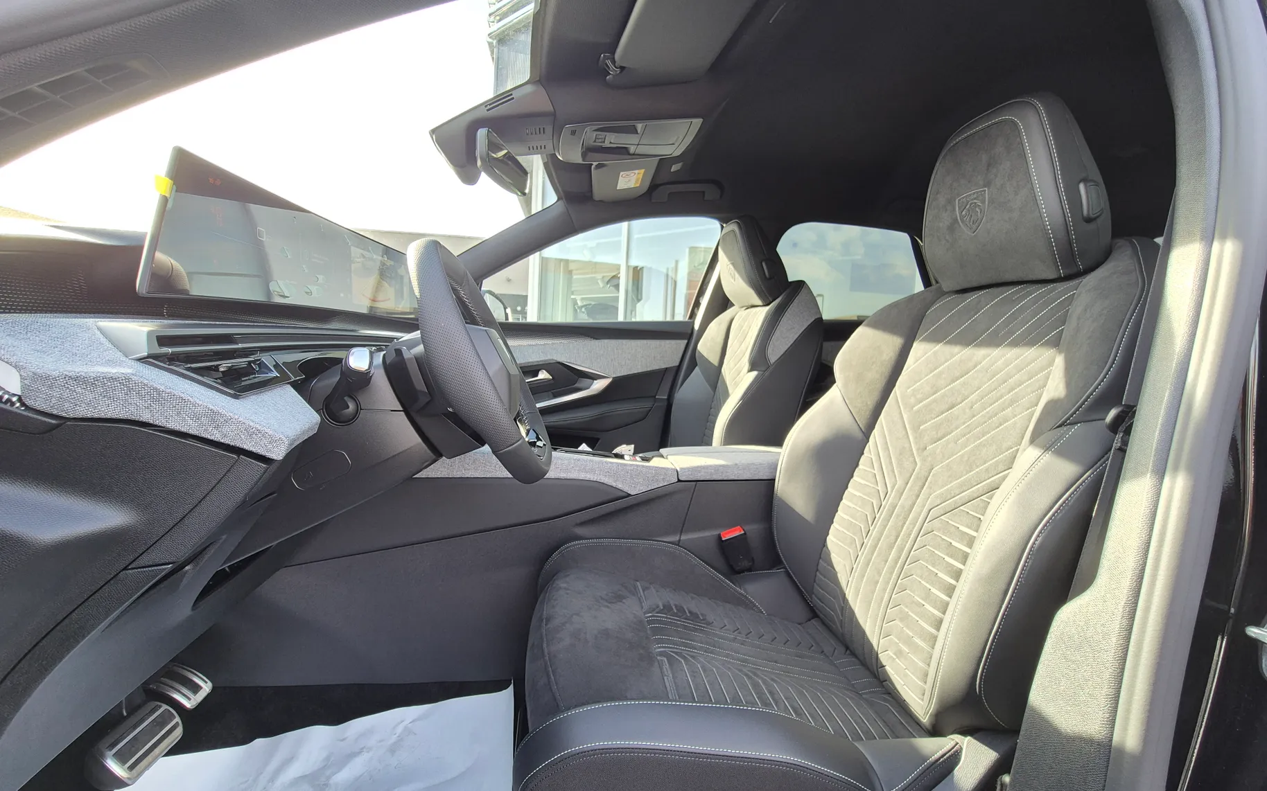 Zunanja slika - Peugeot 3008 - GT HIBRID 145 e-DCT6 €6.4 - NA ZALOGI - 5