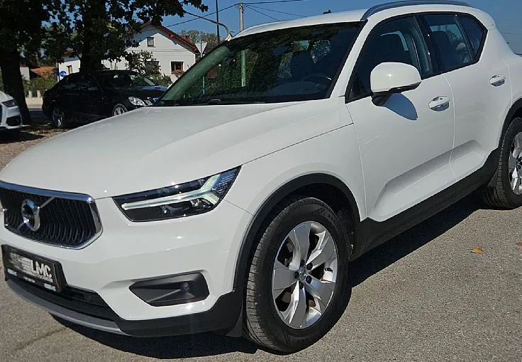 Zunanja slika - Volvo XC40 - 2.0 TD °AUTOMATIC° °FULL-LED° °18-COL° °KAMERA° - 1