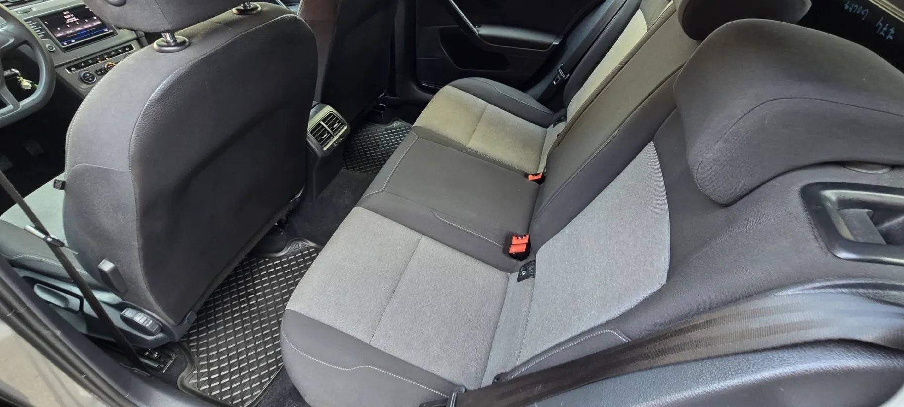 Zunanja slika - VW Golf - 1.6 TDI-KREDIT BREZ POLOGA-ODLIČEN - 12