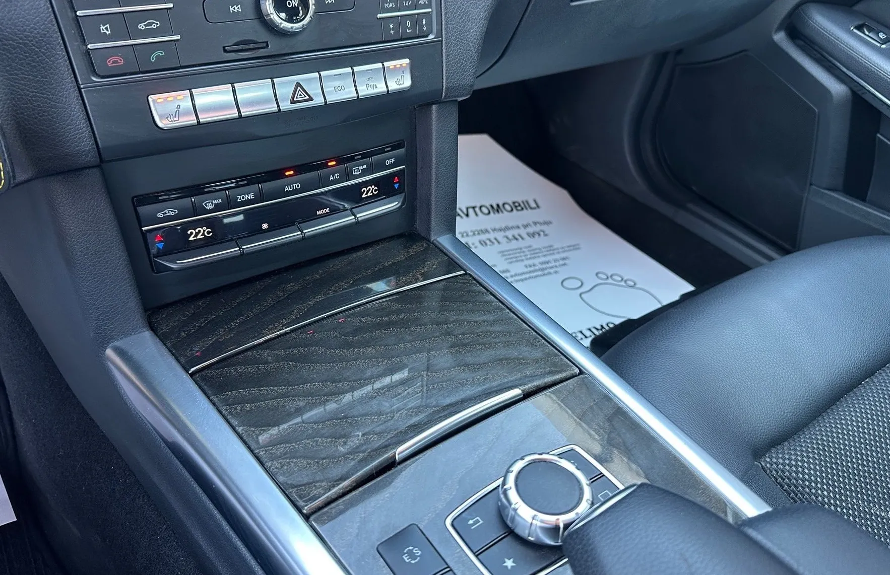 Zunanja slika - Mercedes-Benz E-Razred - 220 ELEGANCE XENON NAVI PDC KAMERA GRETJE SEDEŽEV - 16