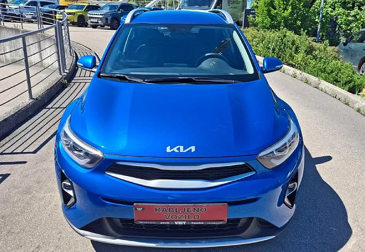Zunanja slika - KIA Stonic - 1.0 T-GDi LX Urban 1. LASTNIK SLOVENSKO POREKLO - 2