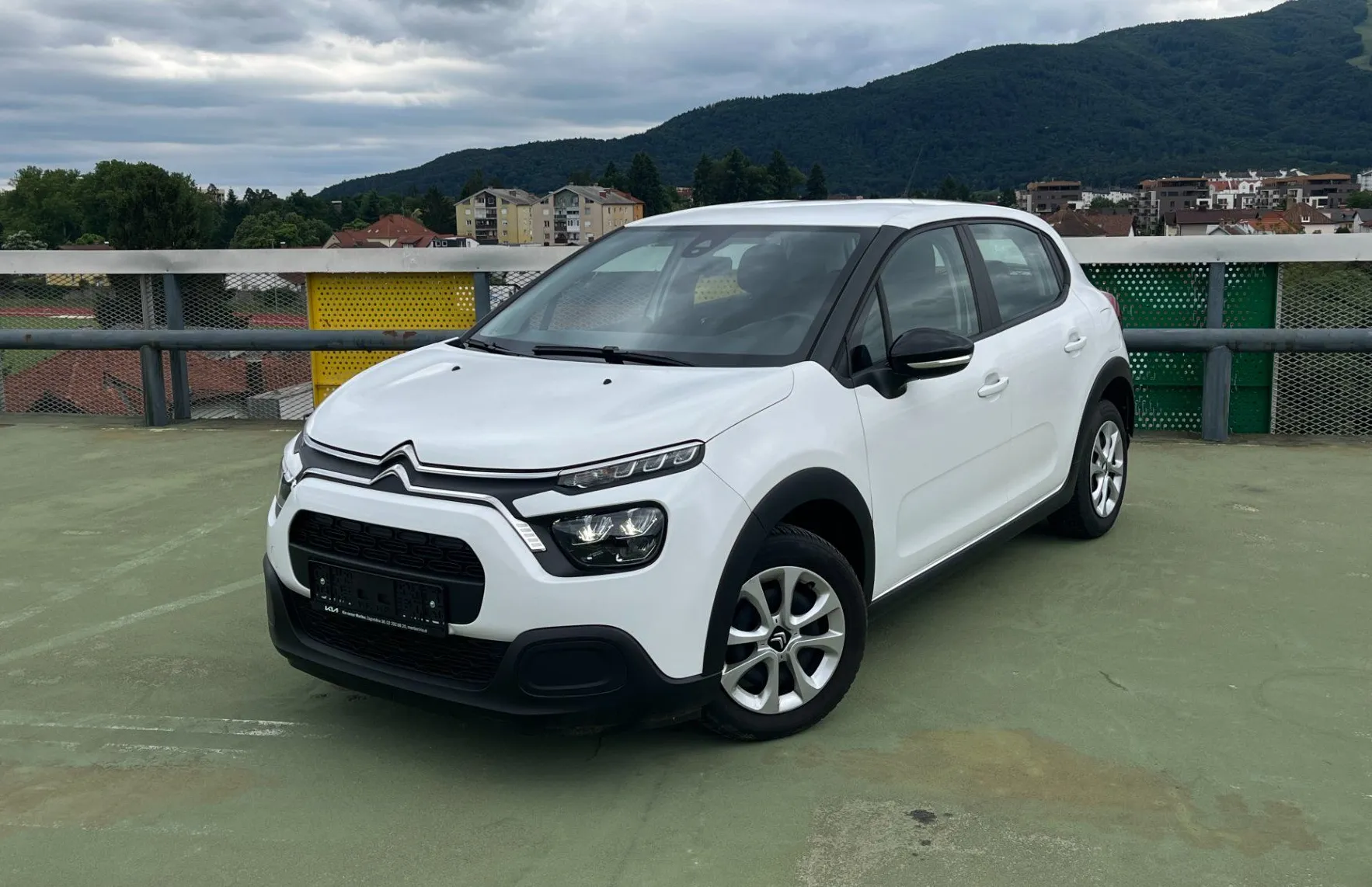Zunanja slika - Citroën C3 - 1.2 PureTech 83 Feel SAMO 45.000 KM. LED. - 1