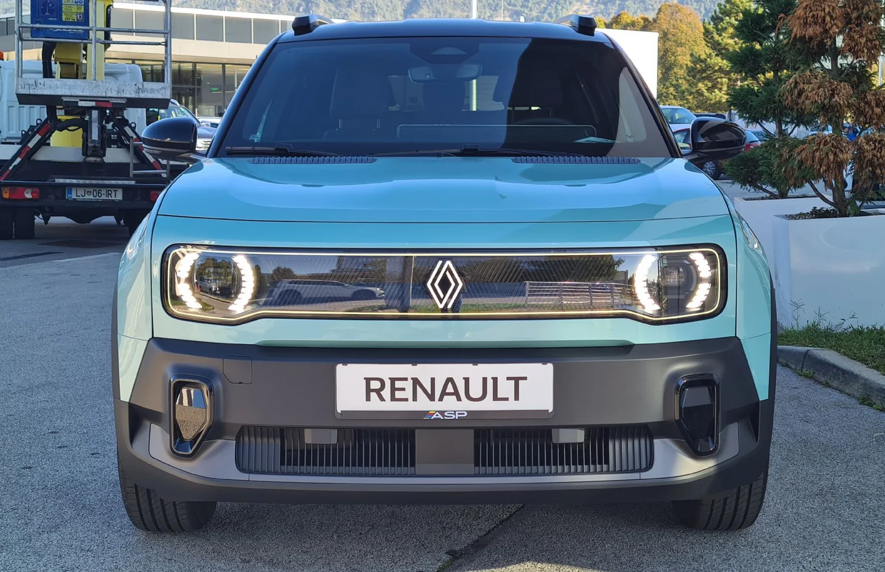 Zunanja slika - Renault 4 E-tech - techno EV52 Comfort range - 2