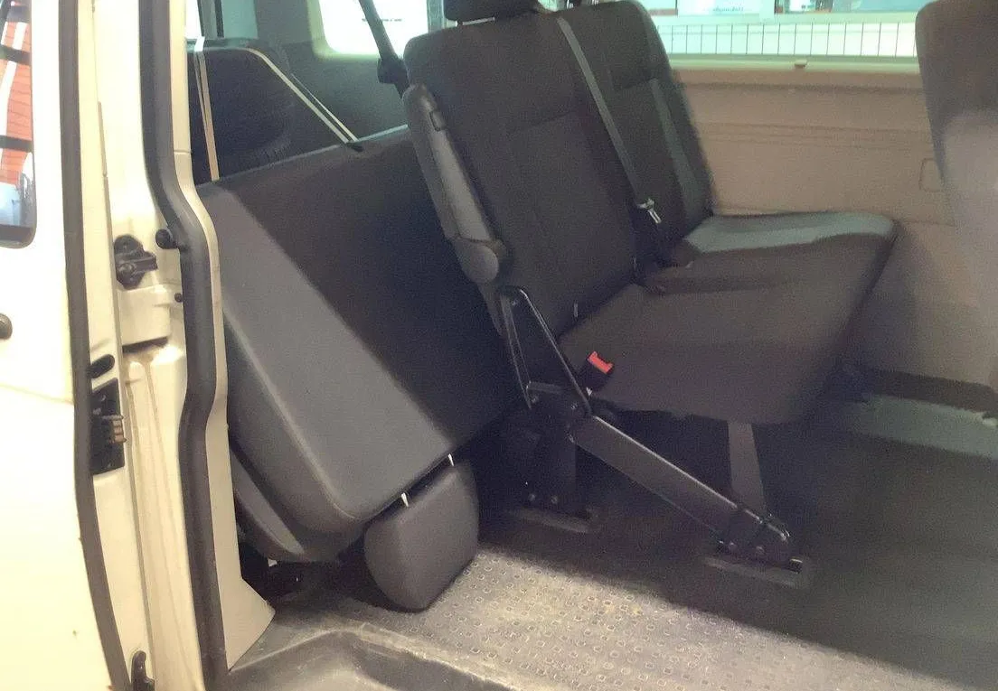 Zunanja slika - VW Caravelle - T6  2.0TDI 4MOTION KLIMA KLJUKA 7 SEDEŽEV - 6