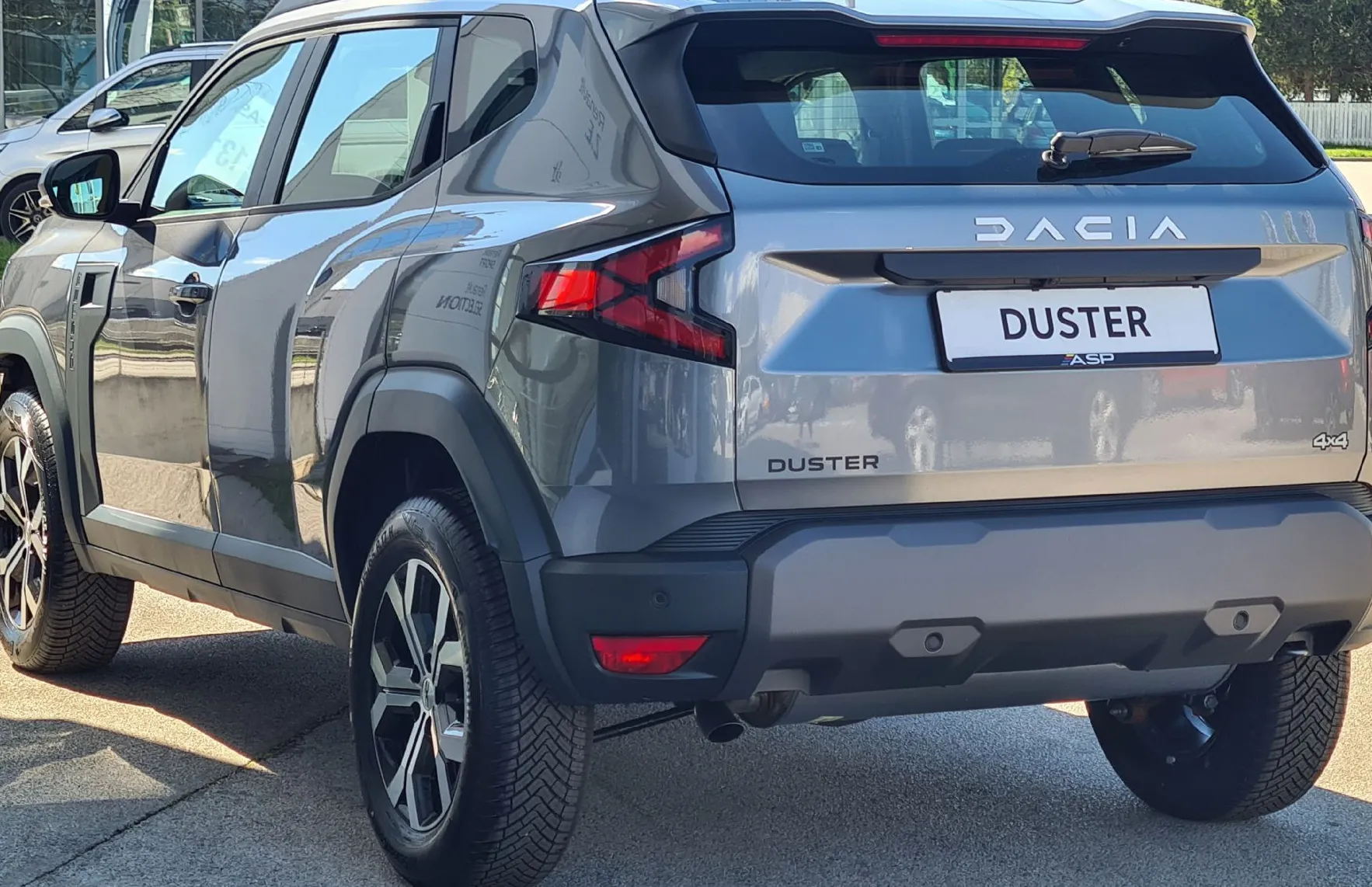 Zunanja slika - Dacia Duster - 4x4 Hybrid-G 150 Expression - 6
