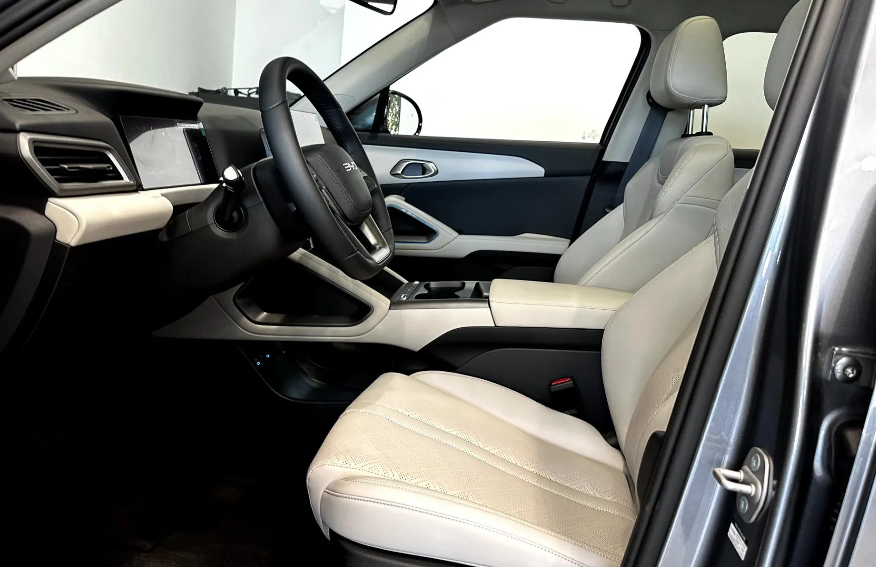Zunanja slika - BYD ATTO 2 - COMFORT 64.8 kWh - 11