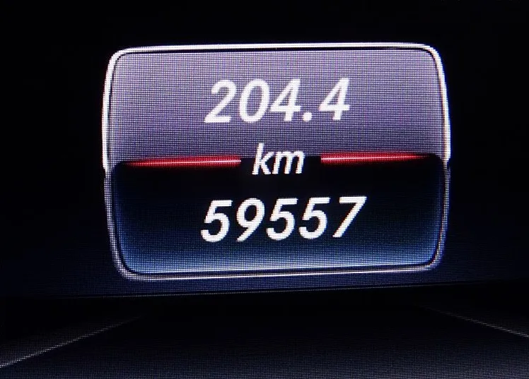 Zunanja slika - Mercedes-Benz GLA-Razred - GLA 180 AVT.-122KM - KOT NOV -NAVI-GRETJE SEDEŽEV - 14