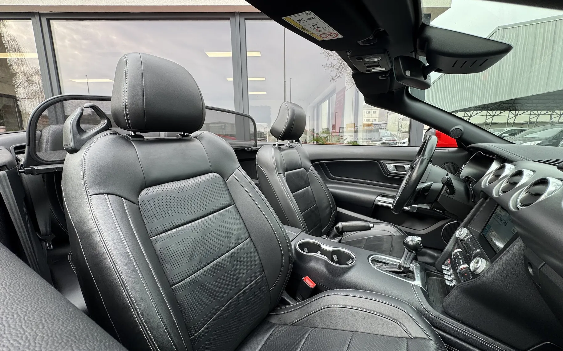 Zunanja slika - Ford Mustang - 2.3 EcoBoost 290KM AVT SLO samo 58.254 km ODLIČEN - 8