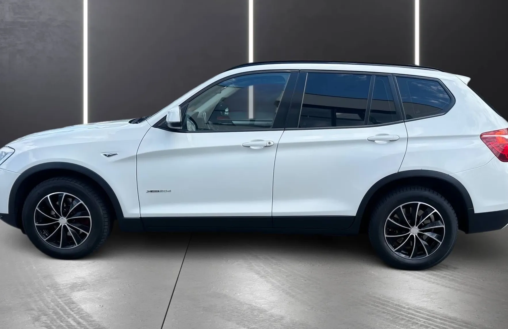Zunanja slika - BMW X3 - serija :  xDrive 20d AUT. XENON NAVI PDC REDNO SERVISIR.. - 4