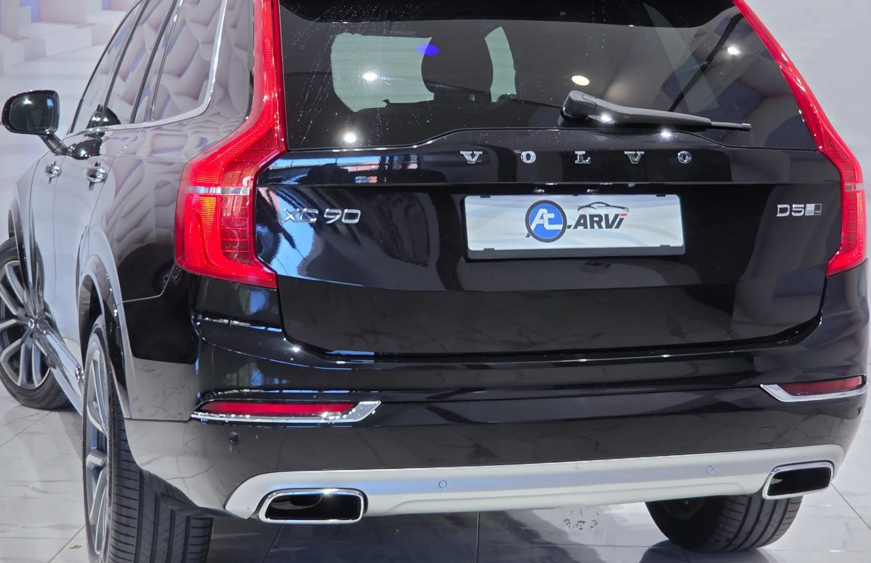 Zunanja slika - Volvo XC90 - D5 AWD Inscription -AVTOPILOT-KEYLESS-KAM360-KLJUK - 6