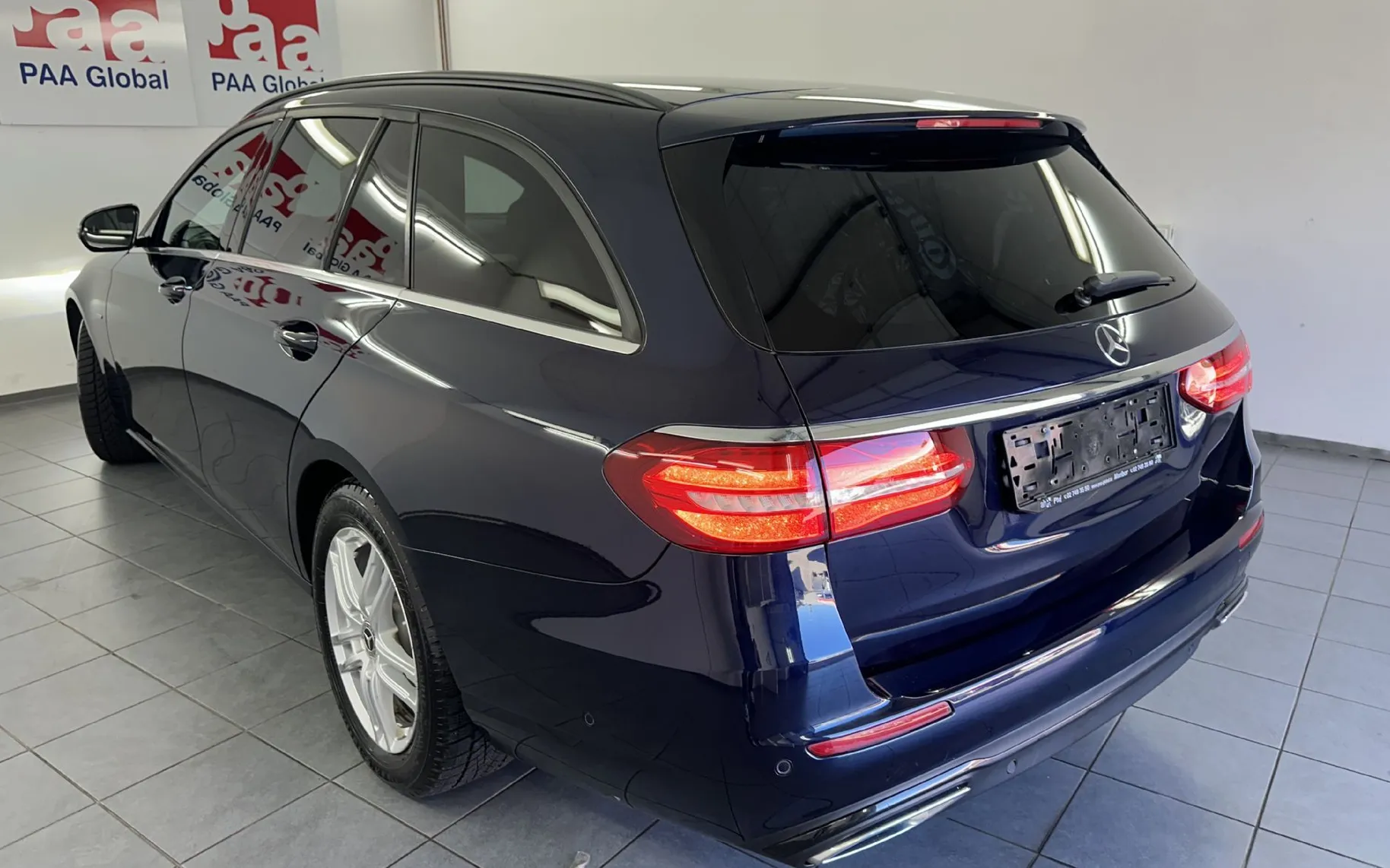 Zunanja slika - Mercedes-Benz E-Razred - AMG Line Avt. 220 AMG 4Matic.NEMŠKI.KAMERA.DIZEL - 9