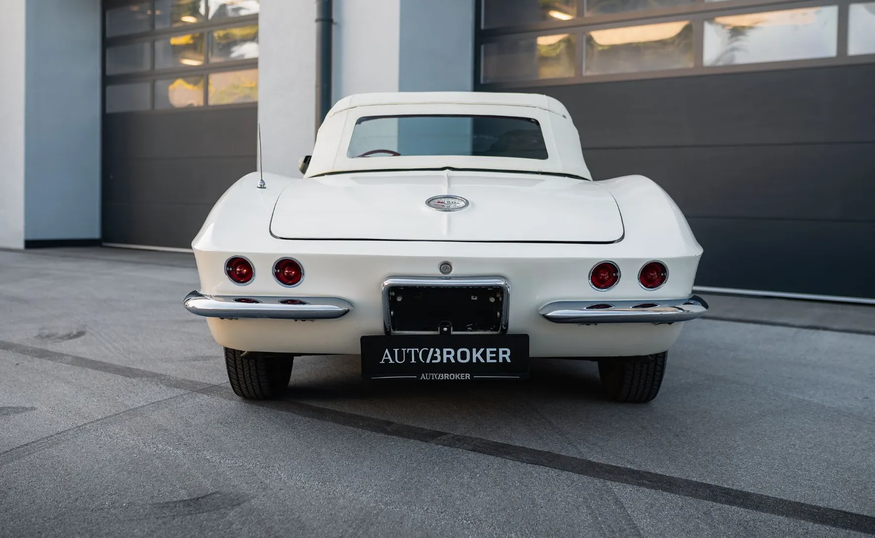 Zunanja slika - Chevrolet Corvette - C1 V8 5.4 atraktivna barvna kombinacija - 6
