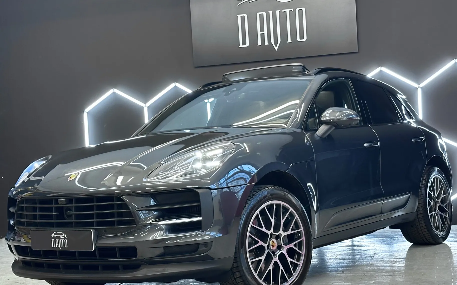 Zunanja slika - Porsche Macan - S ZRAČNO+PANO+BOSE+ACC+CHRONO+360KAMERA+HLAJENJE S - 1