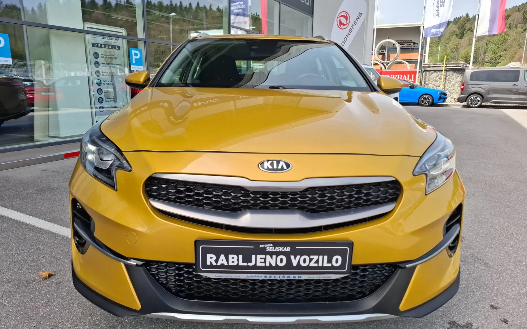 Zunanja slika - KIA XCeed - 1.0 T-GDi - SLOVENSKI - POTRJENA SERVISNA KNJIGA - 3