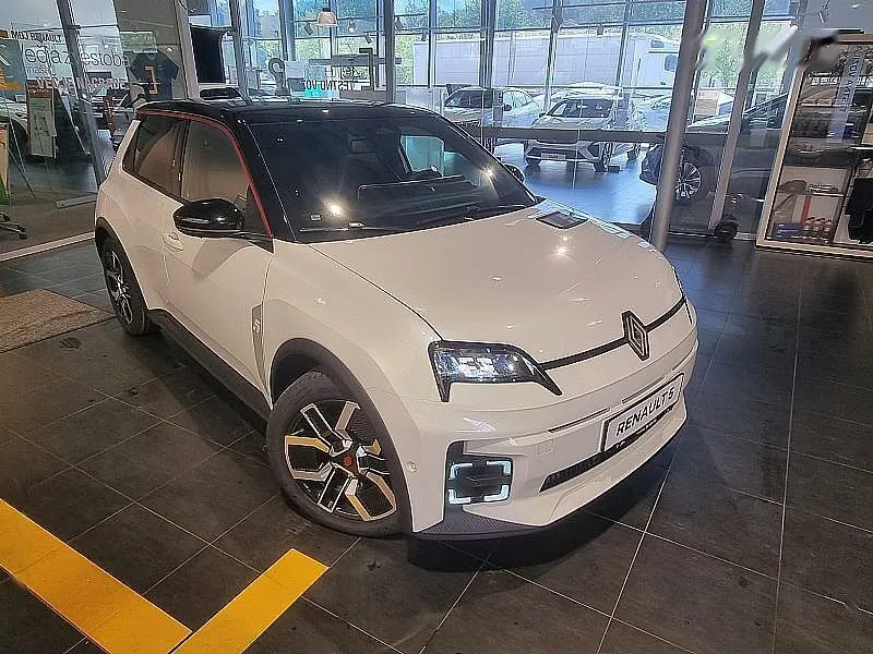 Zunanja slika - Renault 5 E-Tech Electric - Techno EV52 110kW - 2