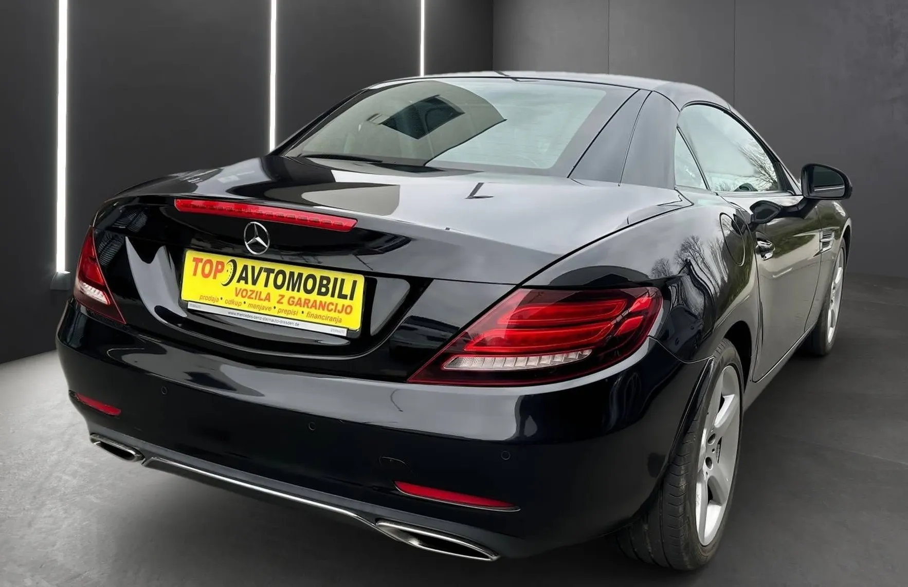 Zunanja slika - Mercedes-Benz SLC-Razred - 200 AUT. AMG-LINE LED NAVI TEMP PDC HARD-TOP HI-.. - 8