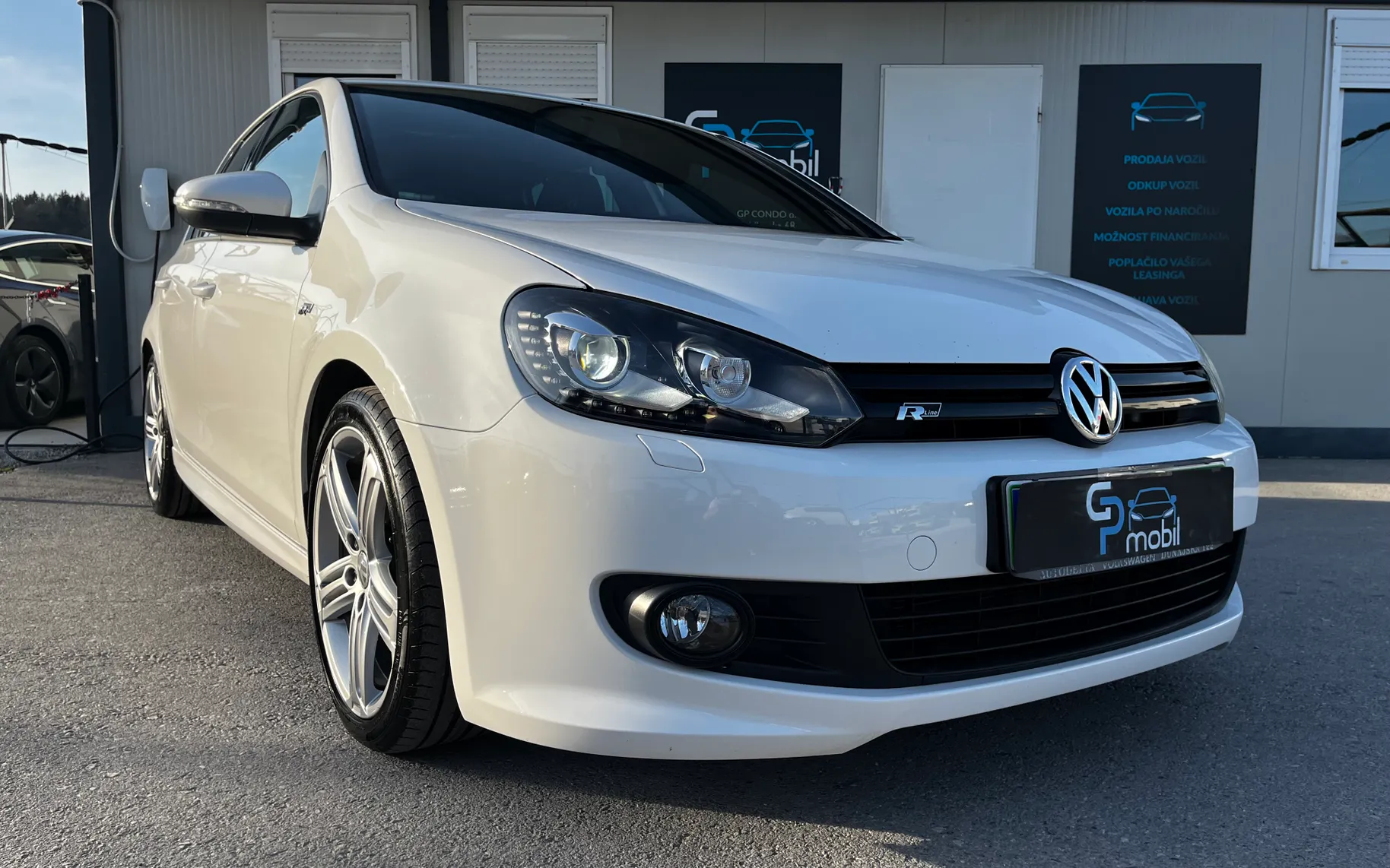 Zunanja slika - Volkswagen Golf - R-line R18 TOUCH SCREEN BIXENON - 1