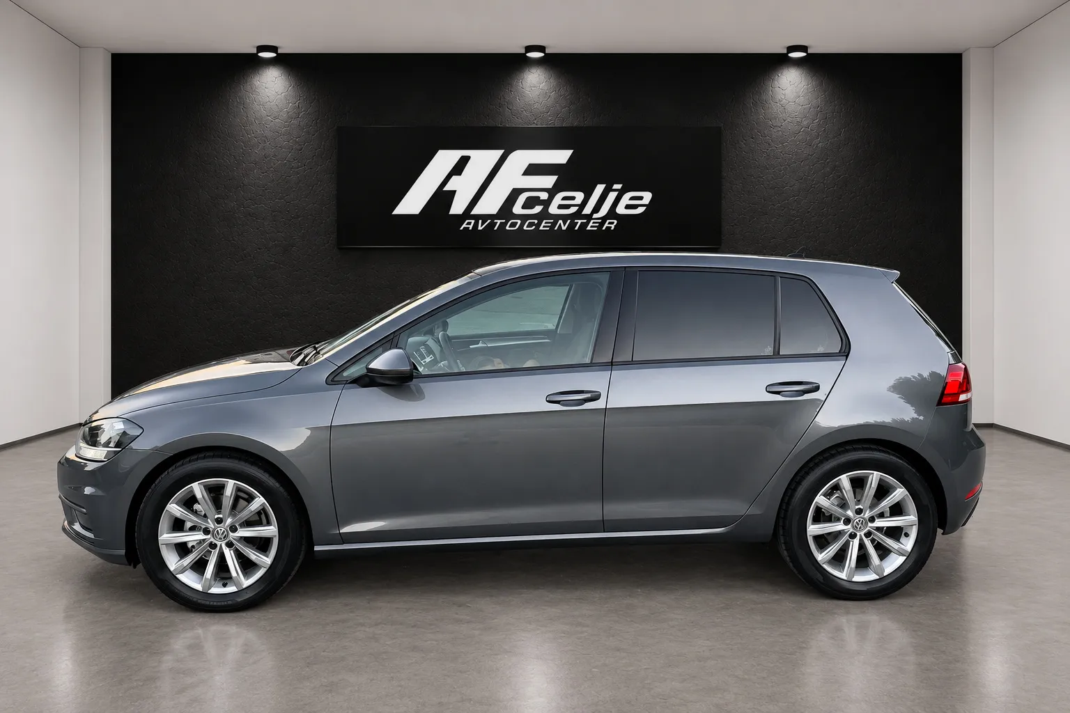 Zunanja slika - Volkswagen Golf - 1.6 TDI-LED-LIZING ZA TUJCE-TEMPOMAT-ODLIČEN- - 6