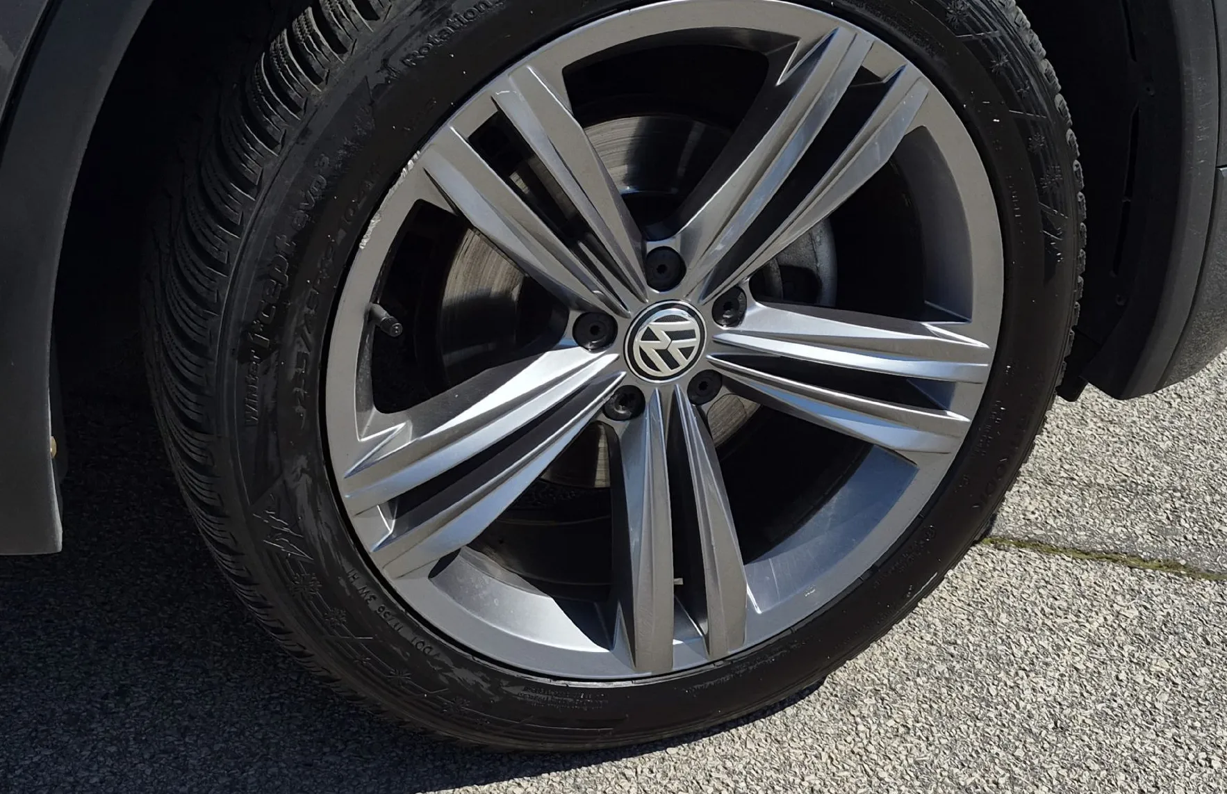 Zunanja slika - Volkswagen Tiguan - 2.0 TDI SCR 4MOTION BMT Comfortline - 19