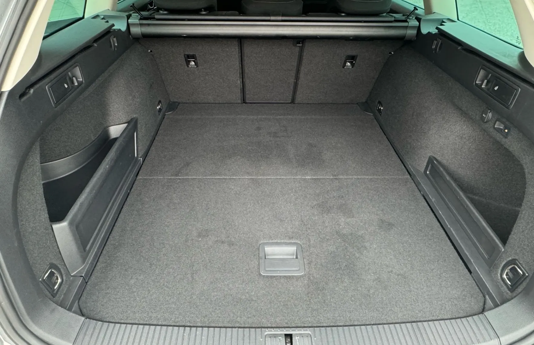 Zunanja slika - Volkswagen Passat - Variant 2.0 TDI Comfortline Led žarometi - 13