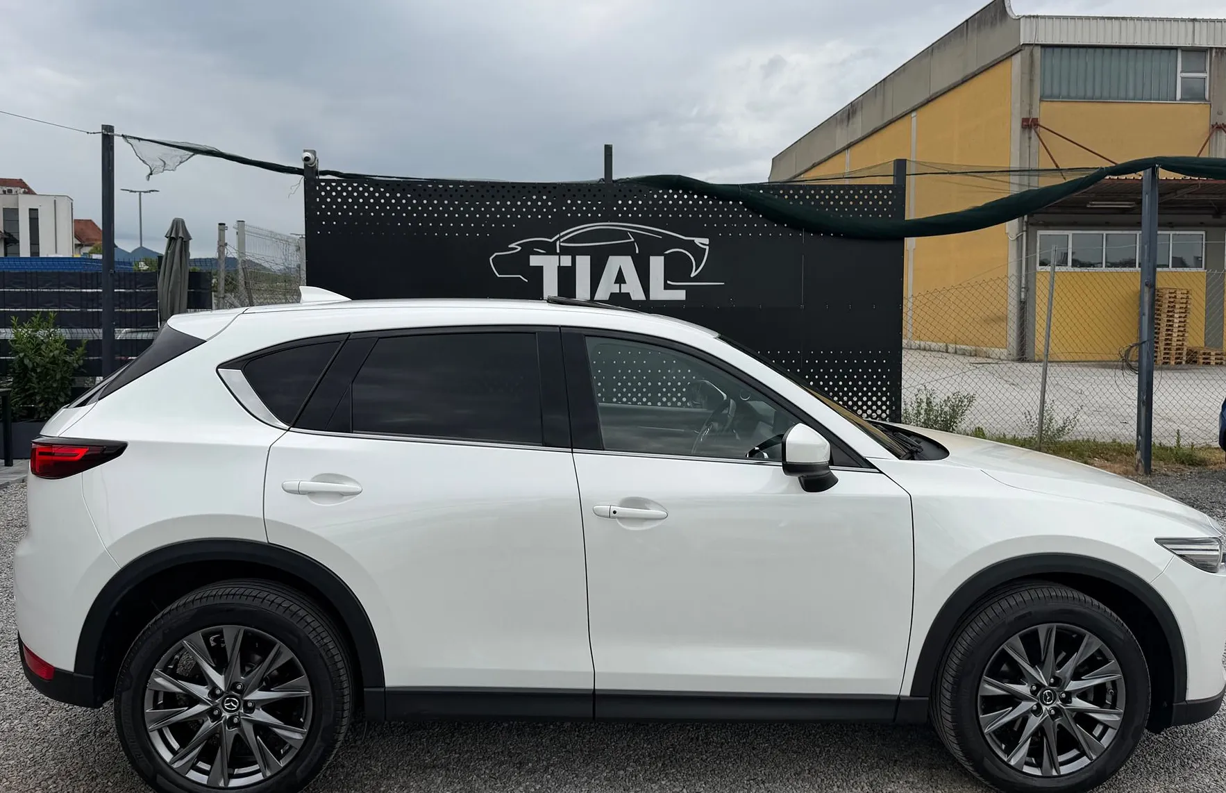 Zunanja slika - Mazda CX-5 - 2.2 D AUT.-PERLA-4X4-NAVI-KAM-ACC-HUD-SLO-ODLICEN - 8
