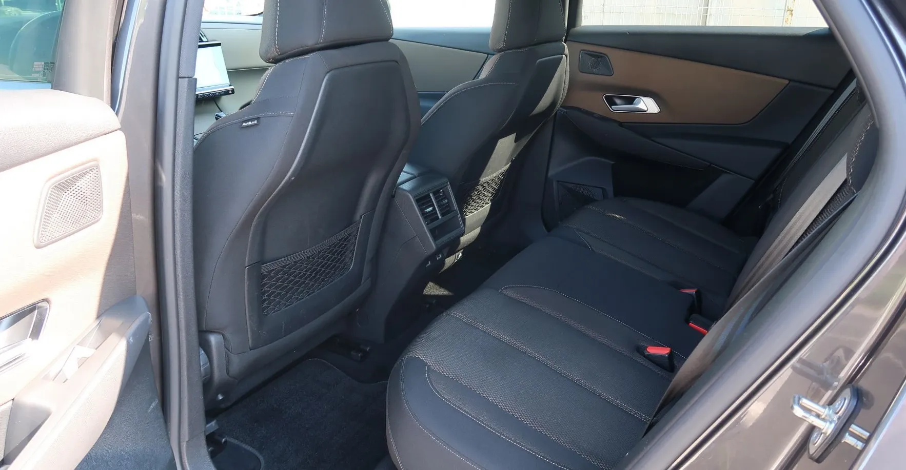 Zunanja slika - DS DS 7 Crossback - BUSINESS BlueHDi 130 S S EAT8 ALU NAVI PDC - 14