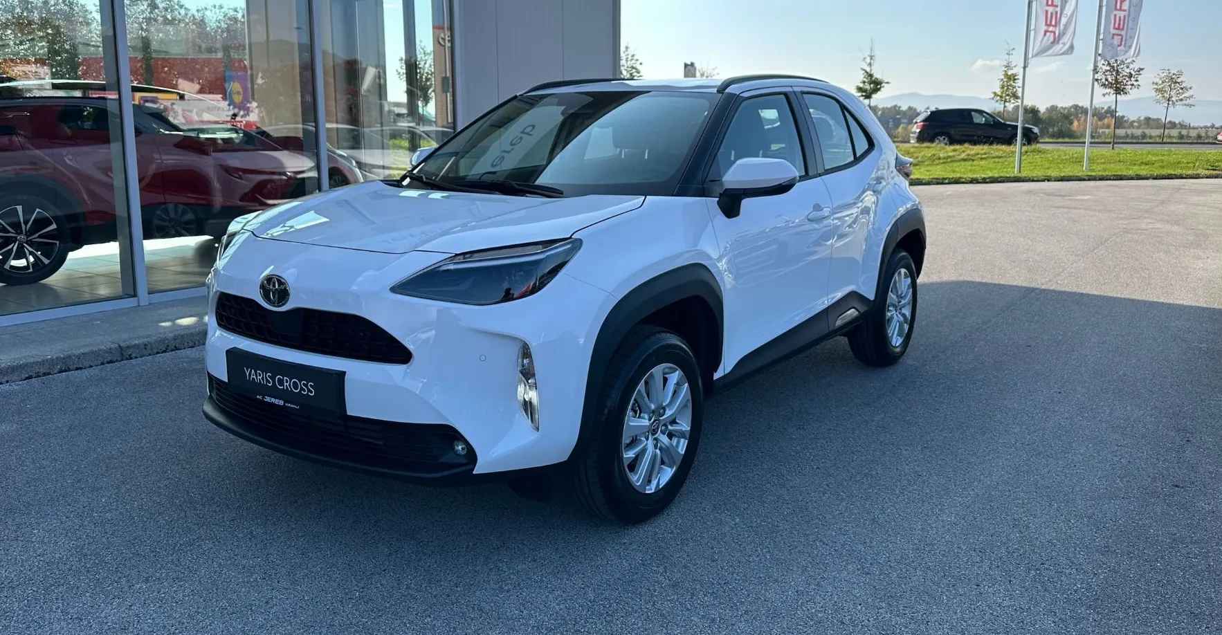 Zunanja slika - Toyota Yaris Cross - Hybrid 1.5 VVT-i Cool Avt. - 1